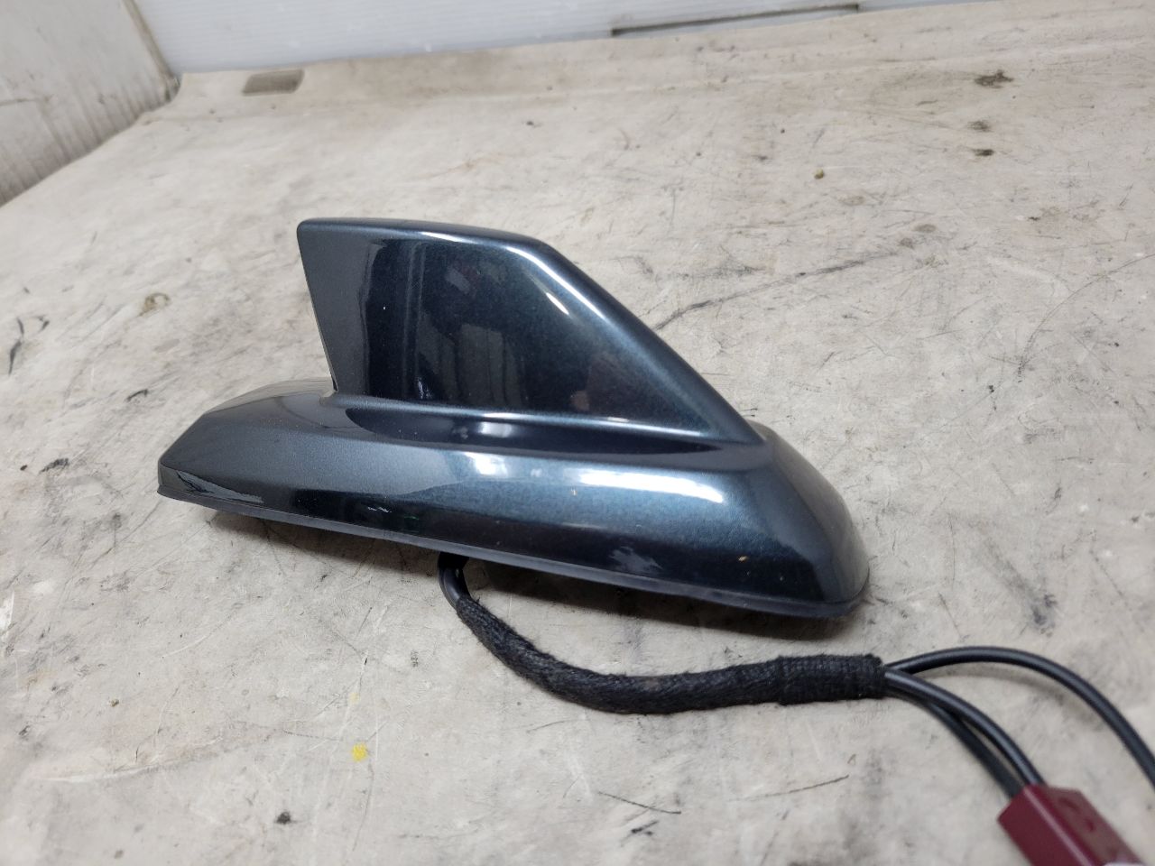 2017 SIERDEN15 SHARK FIN ANTENNA 84081933 GASOLINE 28069 - image 7