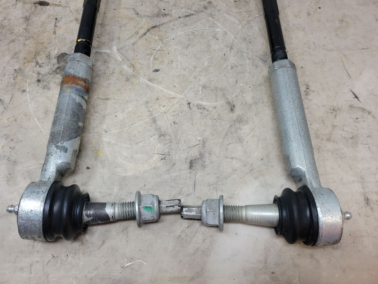 2017 ESCALADE INNER & OUTER TIE RODS PAIR 28085 - image 2
