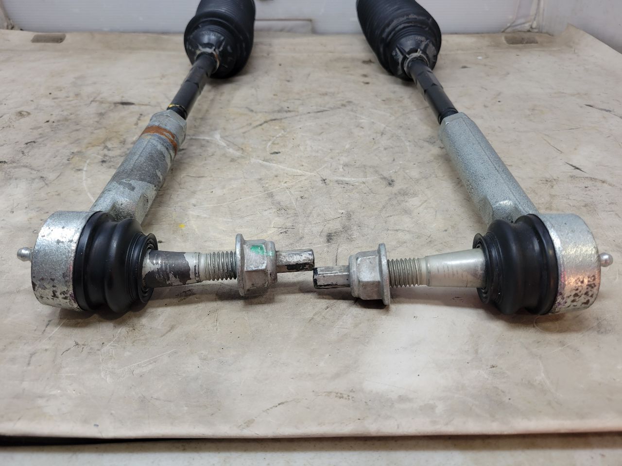 2017 ESCALADE INNER & OUTER TIE RODS PAIR 28085 - image 3