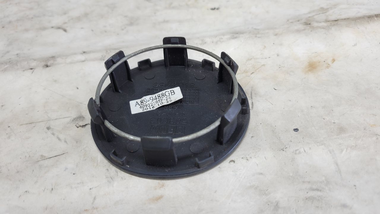 2017 ESCALADE VOGUE TYRE CENTER CAP GLOSS BLACK 28097 - image 10