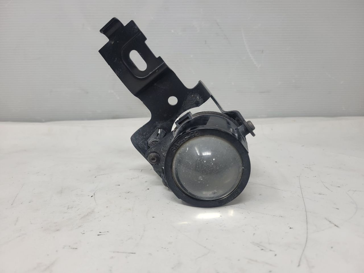 1998 CORVETTE RH FOG DRIVING LAMP W/BRACKET 28102 - image 1