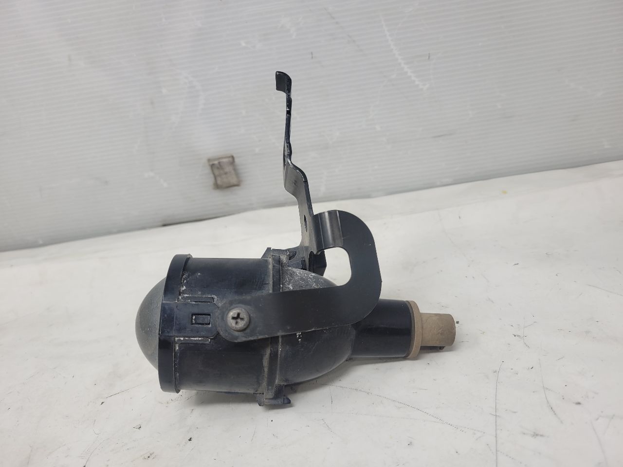 1998 CORVETTE RH FOG DRIVING LAMP W/BRACKET 28102 - image 3