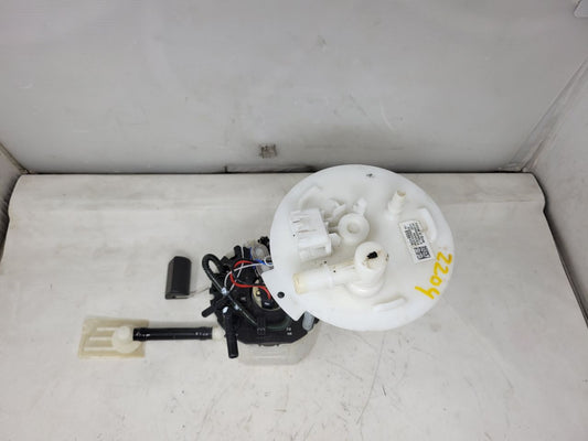 SS 1LE INTANK FUEL PUMP 19K MILES 28110 - image 1