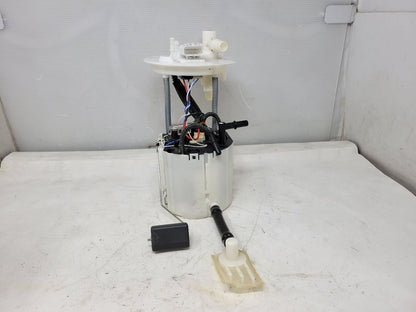 SS 1LE INTANK FUEL PUMP 19K MILES 28110 - image 5