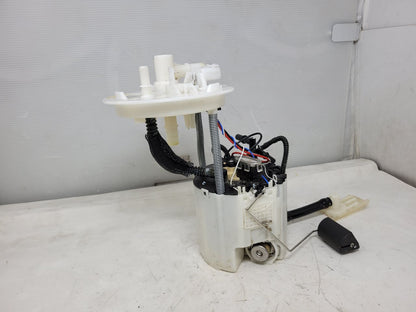 SS 1LE INTANK FUEL PUMP 19K MILES 28110 - image 8
