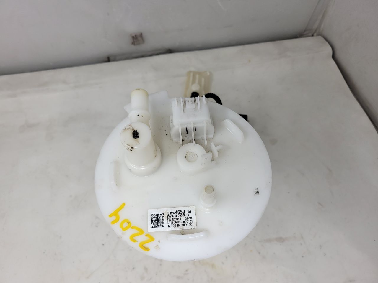 SS 1LE INTANK FUEL PUMP 19K MILES 28110 - image 11