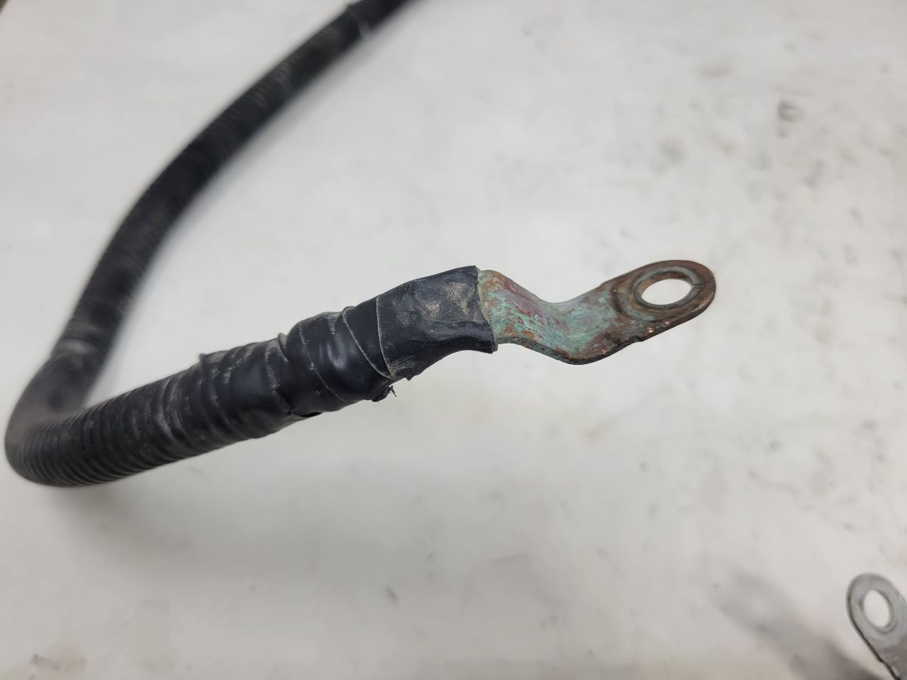 2017 ESCALADE BATTERY TO FUSE BOX POSITIVE CABLE 28142 - image 6