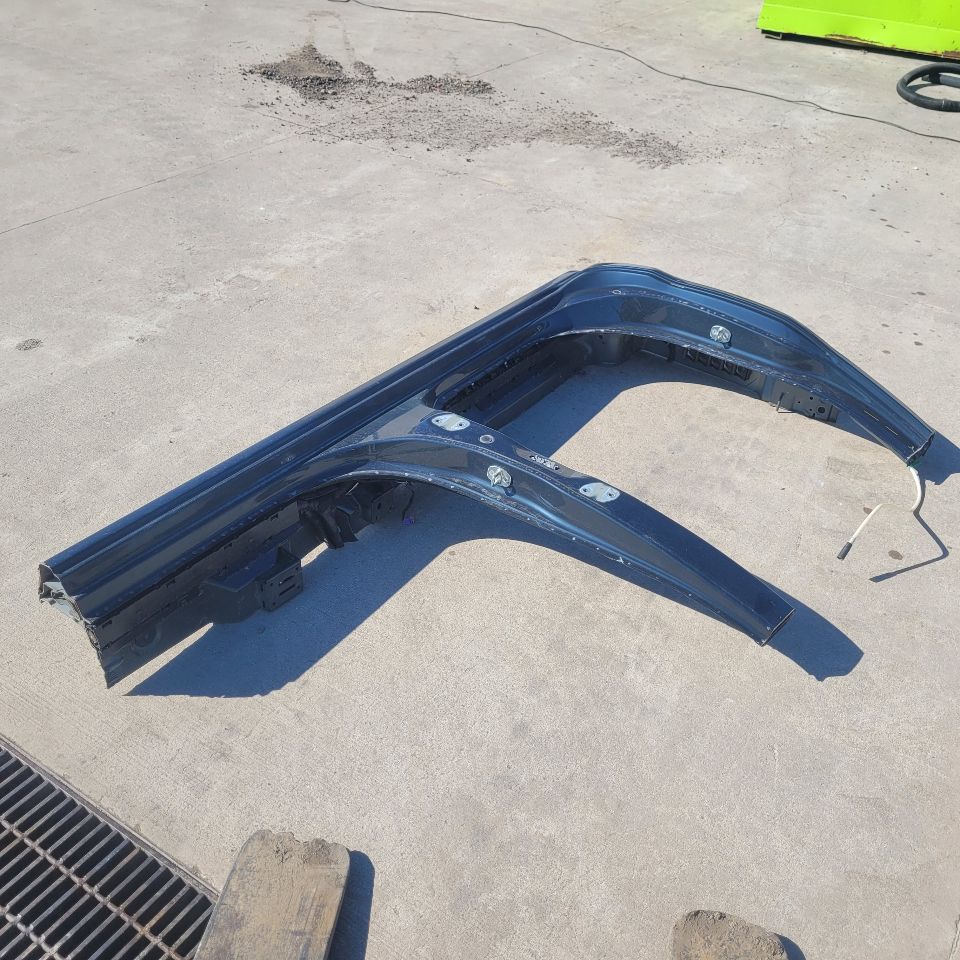 2017 SIERDEN15 RH PASSENGER CAB 3/4 ROCKER CUT 28144 - image 9