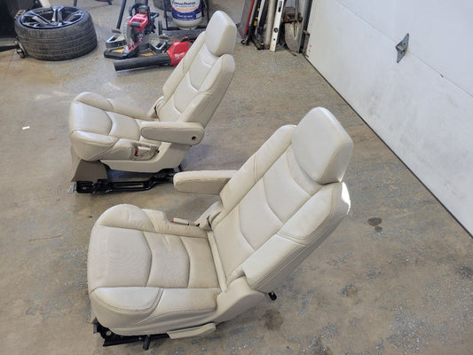 2016 ESCALADE REAR 2ND ROW BUCKET SEATS SHALE 28147 - image 2