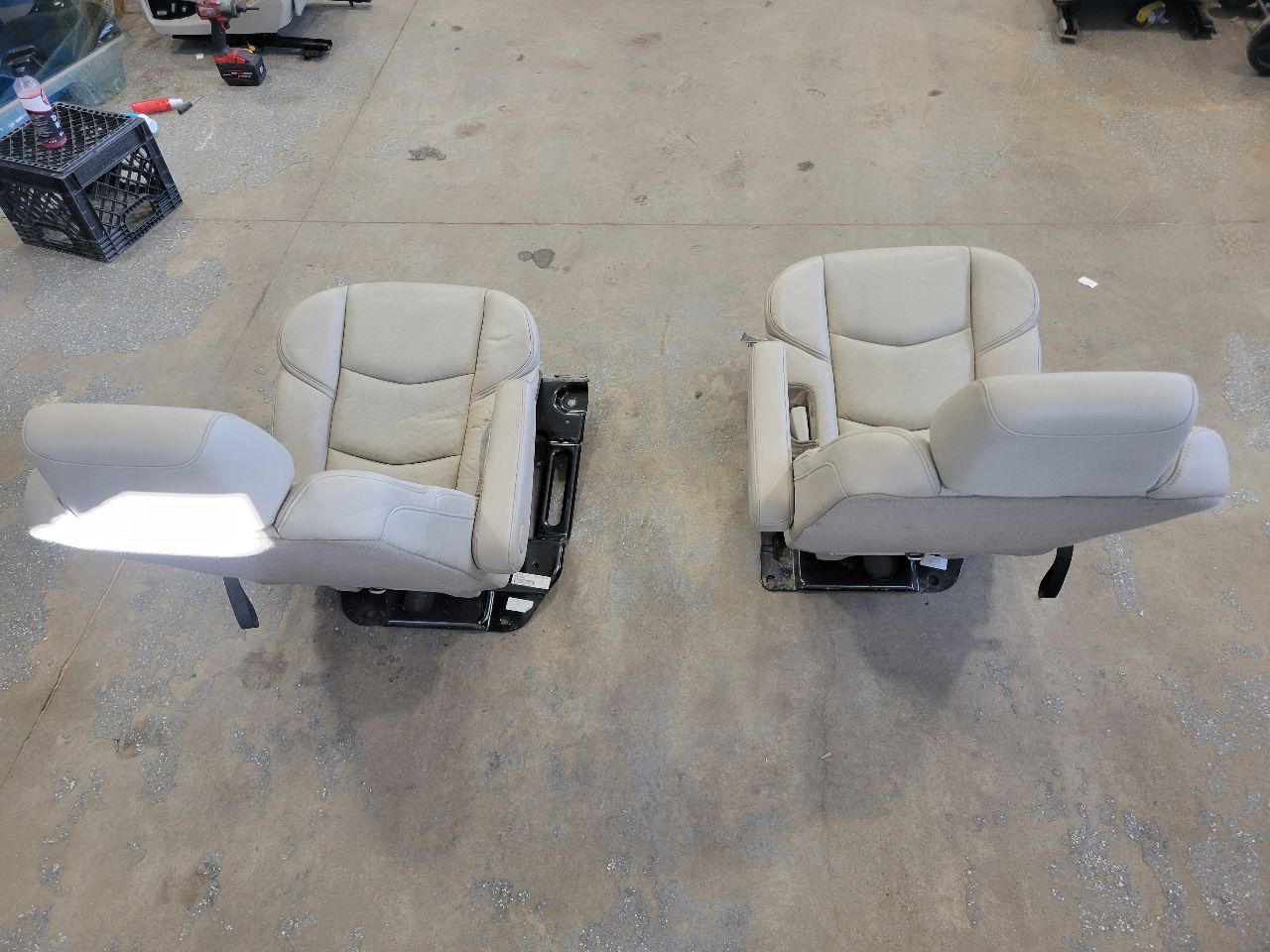 2016 ESCALADE REAR 2ND ROW BUCKET SEATS SHALE 28147 - image 8