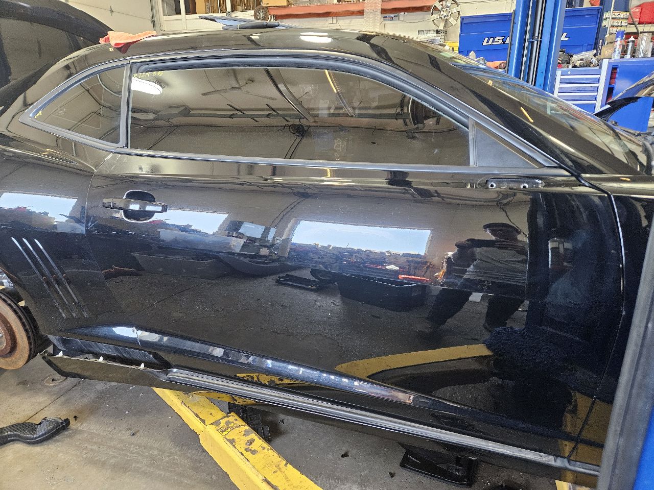 2014 CAMARO RH BLACK 9D1 5P0 MIRROR MOUNT DENTED 28151 - image 2