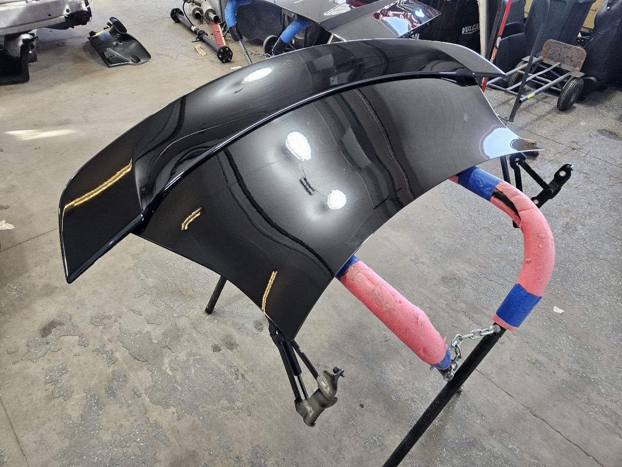 2014 CAMARO DECKLID COUPE WITH SS SPOILER BLACK 28152 - image 5