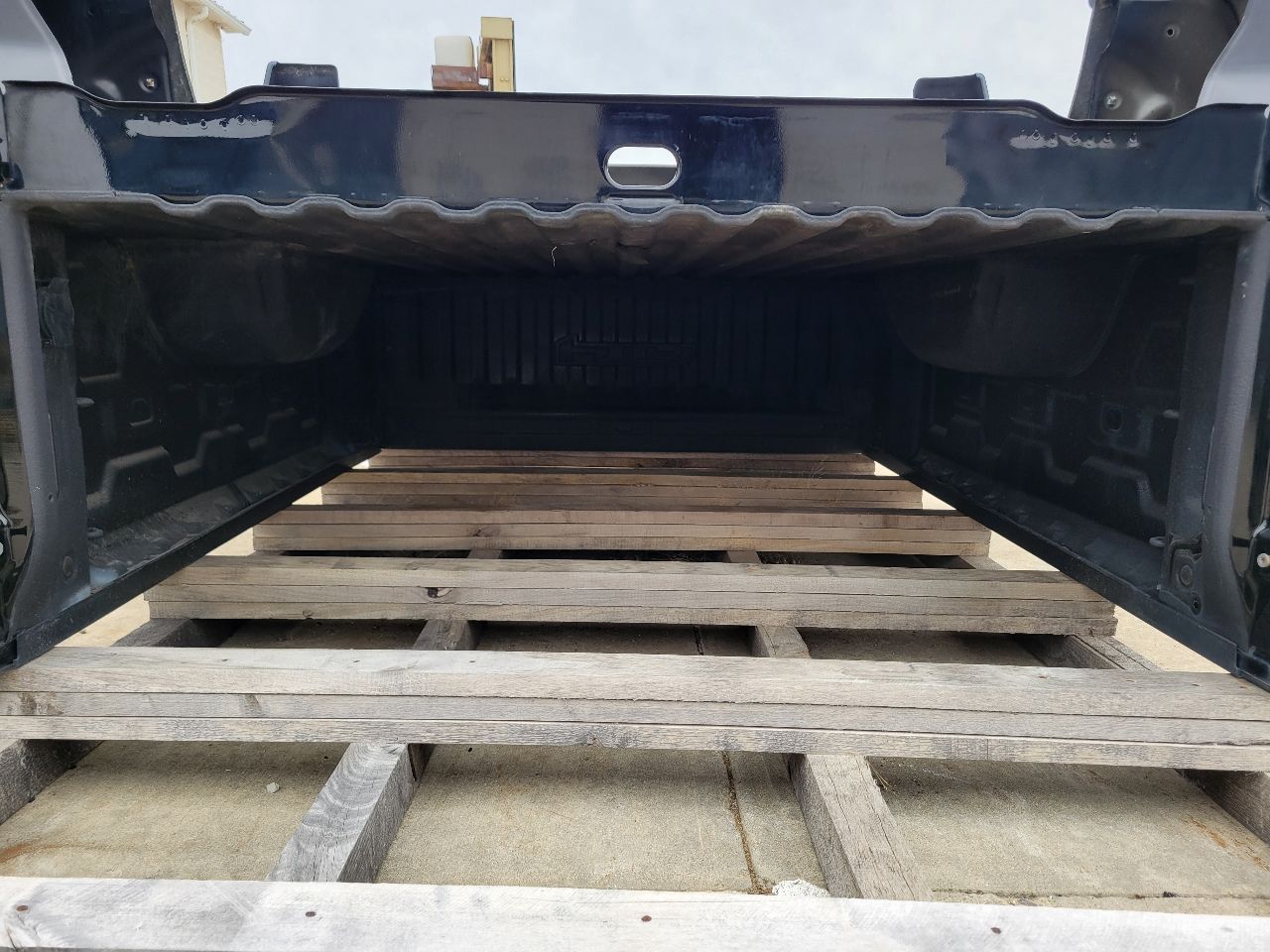 2019 SIERRA 6'6" BOX BLACK GBA/8555 8D4 DENT 28240 - image 1