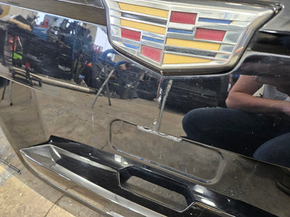 2017 ESCALADE LIFTGATE BLACK 6E1 RH CORNER BENT 28241 - image 11