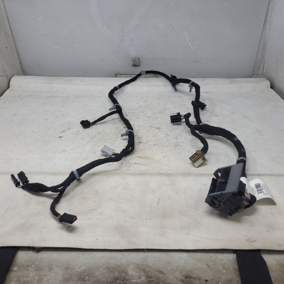2015 ESCALADE LH FRONT DOOR PANEL WIRE HARNESS 28261 - image 1