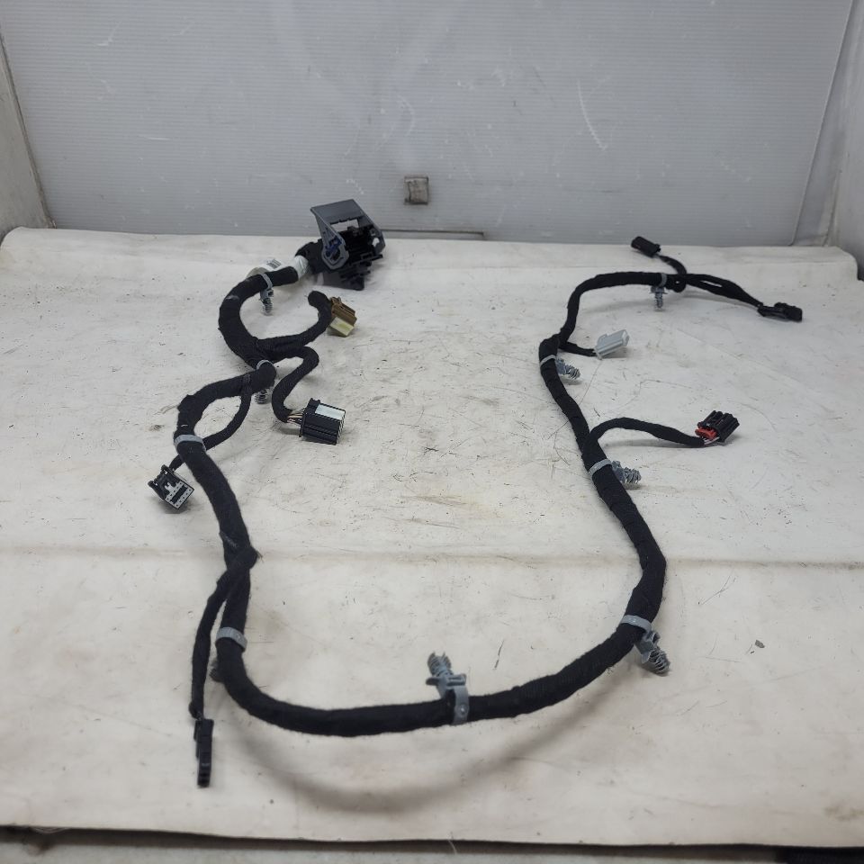 2015 ESCALADE LH FRONT DOOR PANEL WIRE HARNESS 28261 - image 3