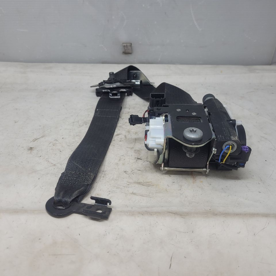 2019 ESCALADE RH SEATBELT RETRACTOR BLACK 84461038 28294 - image 7