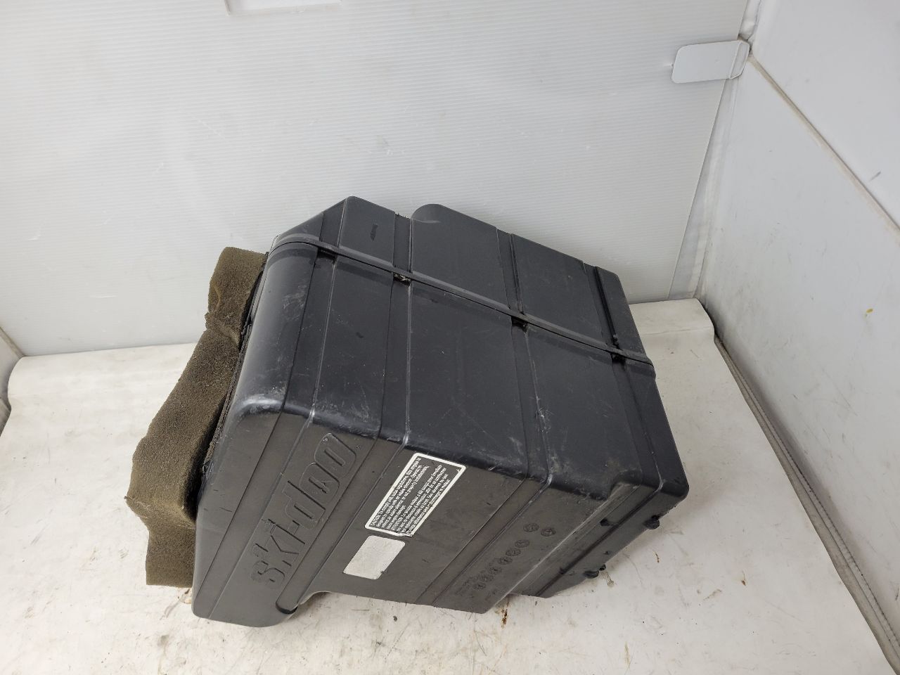 2001 MXZ700 MX Z 700 AIR INTAKE BOX CLEANER 28329 - image 2