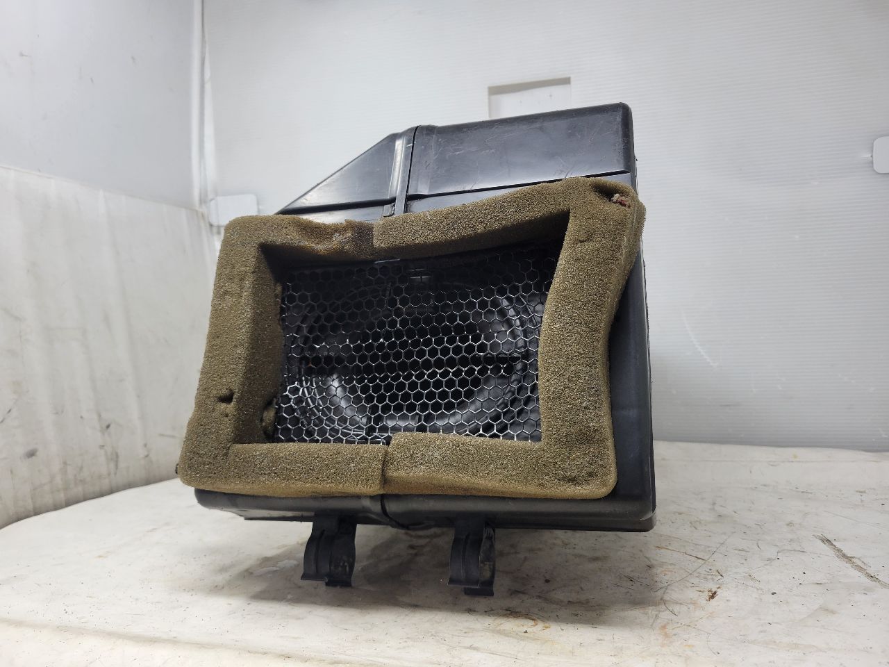 2001 MXZ700 MX Z 700 AIR INTAKE BOX CLEANER 28329 - image 7