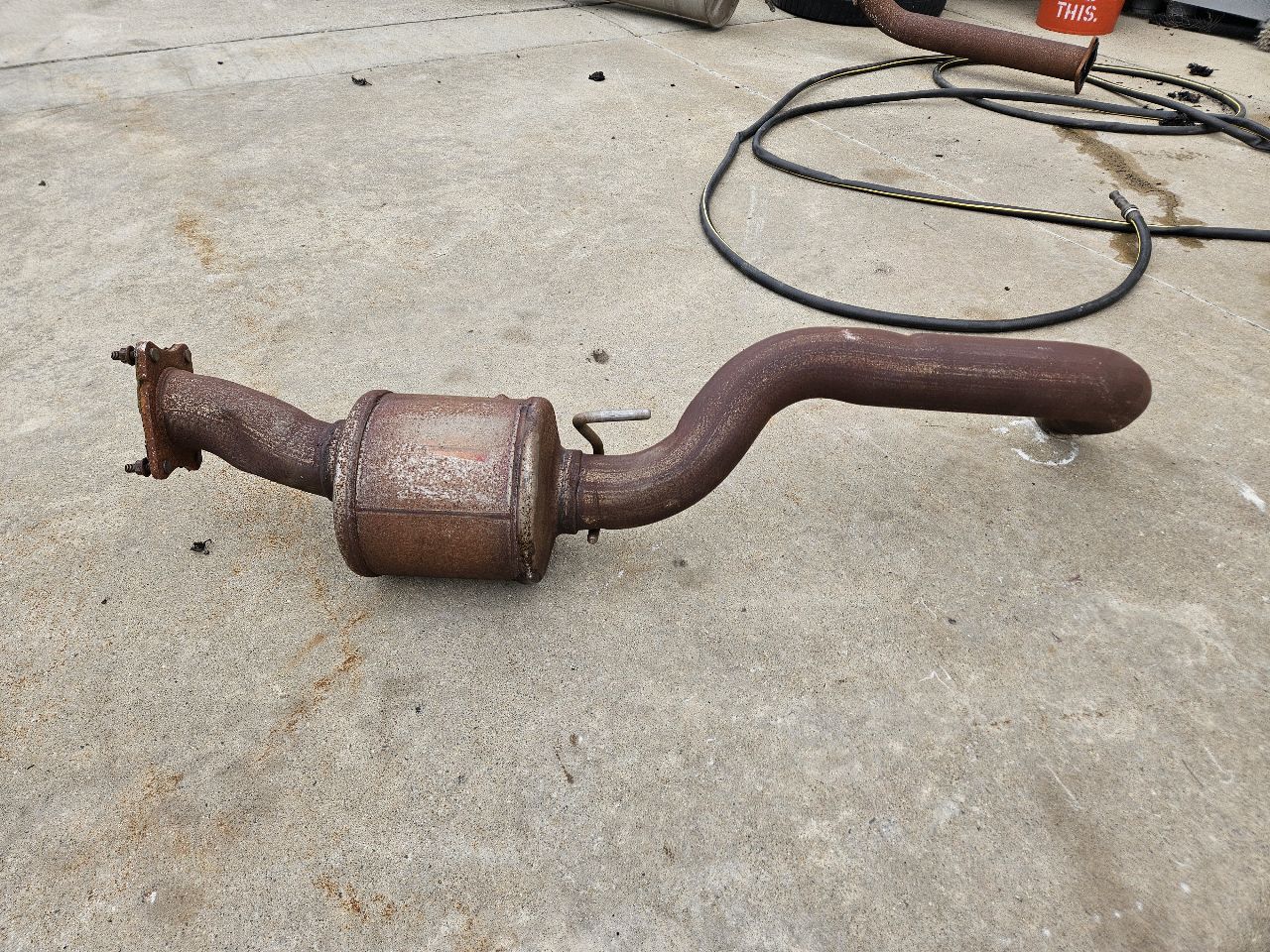 2005 SIERRA250 DURAMAX LLY OEM DOWN PIPE EXHAUST 28400 - image 6