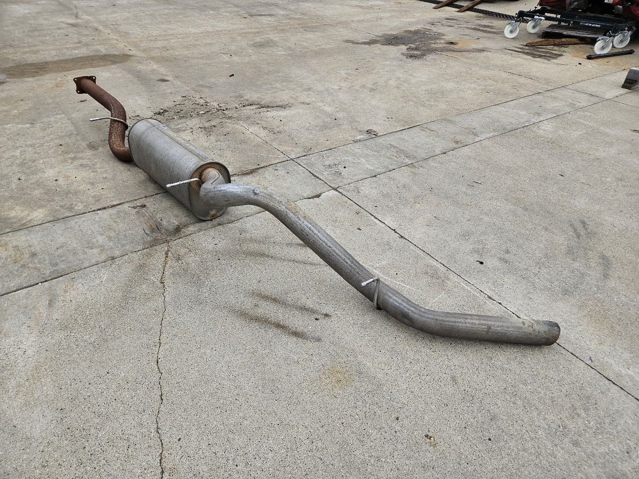 2005 SIERRA250 OEM LLY DURAMAX CATBACK EXHAUST 28401 - image 5