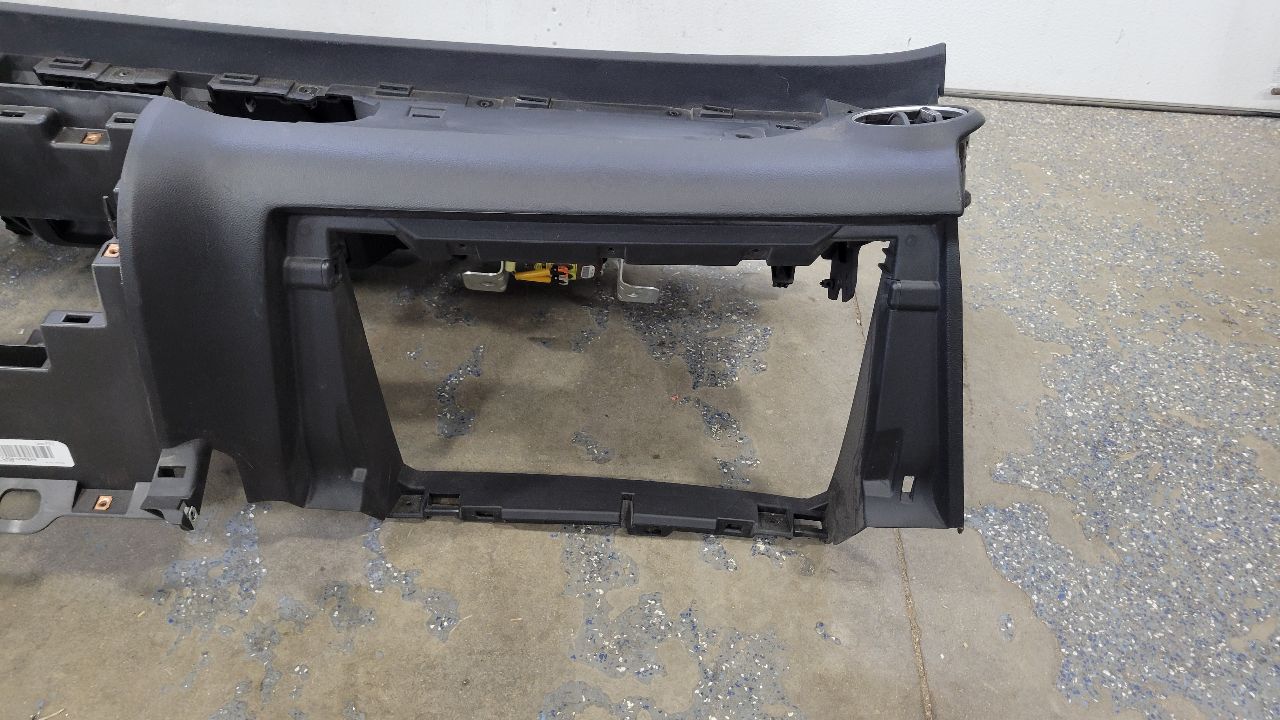 2014 CAMARO DASH PANEL WITH RH INFLATOR 28419 - image 6