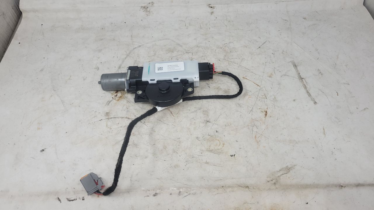 2022 SILVRDO15 OEM SUN ROOF MOTOR & WIRING 25K 28440 - image 1
