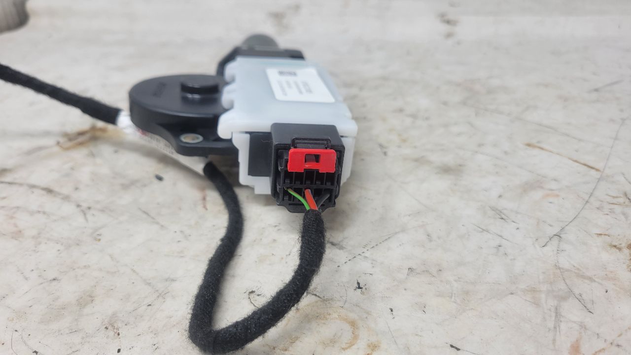 2022 SILVRDO15 OEM SUN ROOF MOTOR & WIRING 25K 28440 - image 4