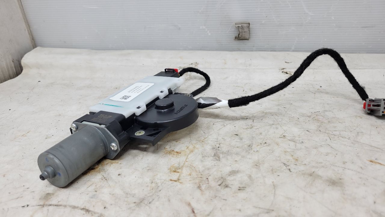2022 SILVRDO15 OEM SUN ROOF MOTOR & WIRING 25K 28440 - image 7