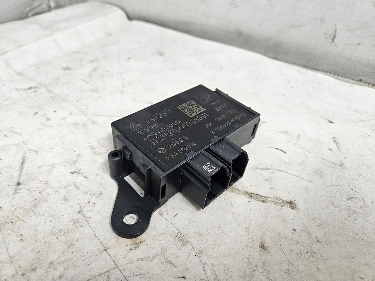 2022 SILVRDO15 PARK ASSIST MODULE 85521298 28477 - image 4