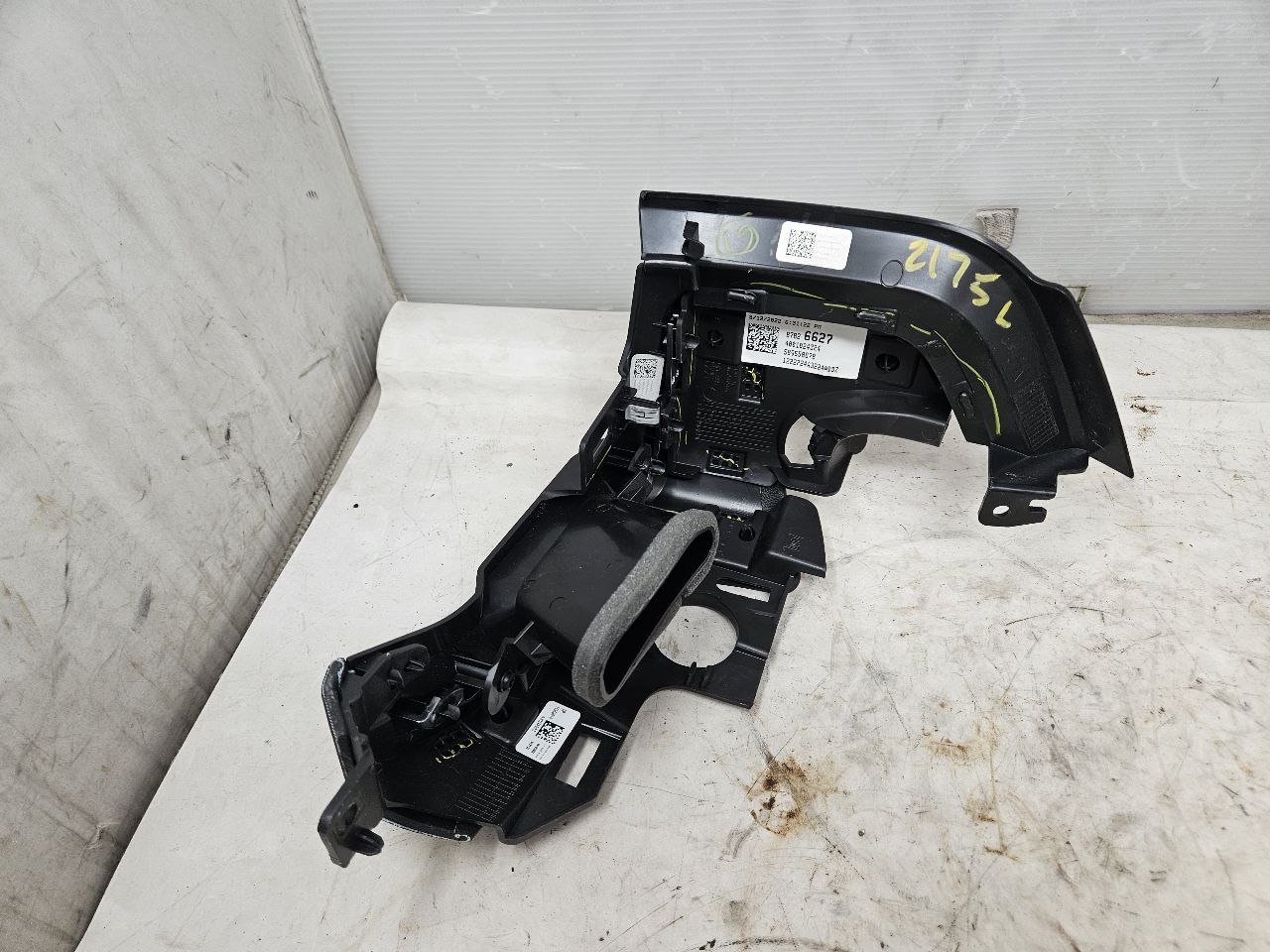 2022 SILVRDO15 LH DASH TRIM DEFROST 87826627 28486 - image 8