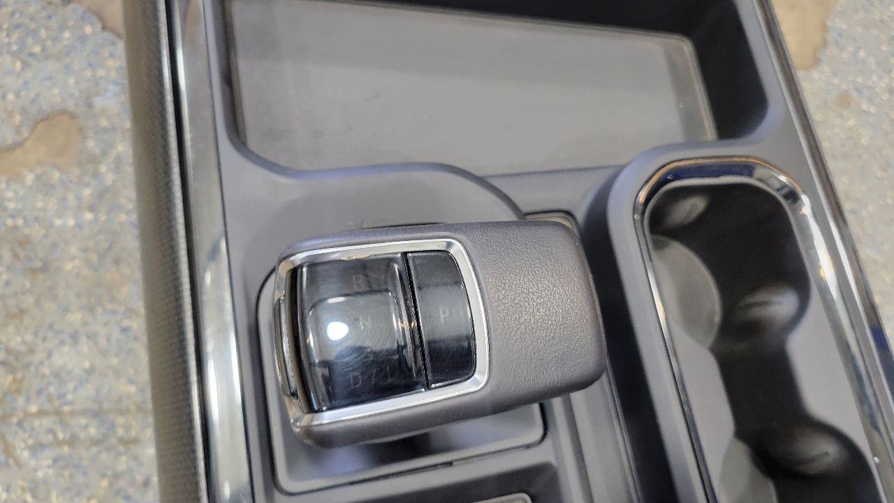 2022 SILVRDO15 ZR2 CENTER CONSOLE BLACK & GREY 28506 - image 8