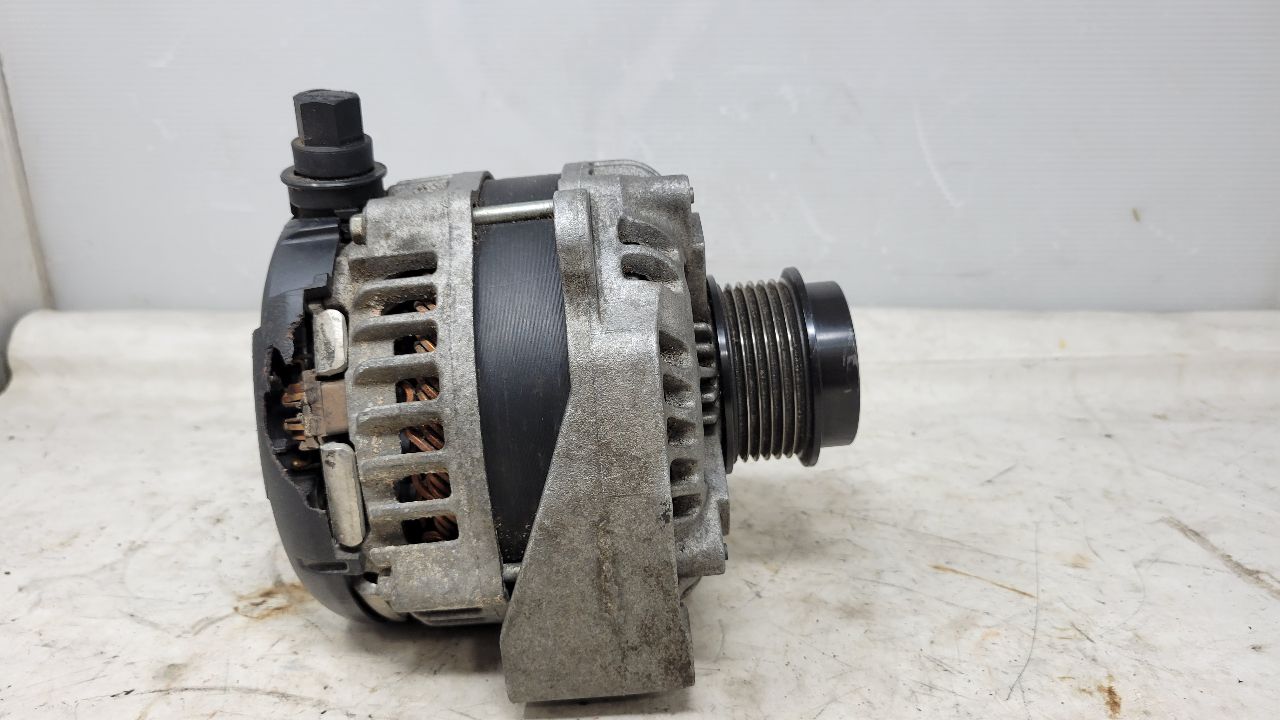 2022 CAMARO OEM ALTERNATOR - CONNECTOR BROKE 32K 28522 - image 3