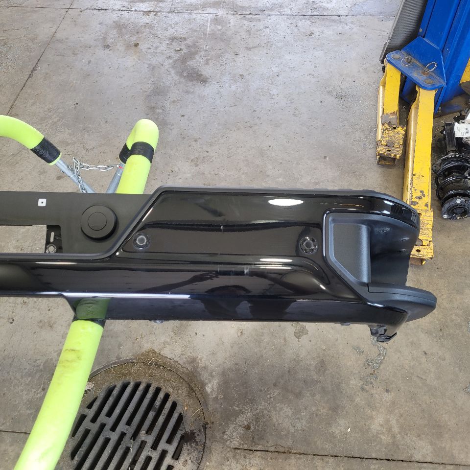 2022 SILVRDO15 BLACK W/PARK SENSORS SCRATCHES 28536 - image 7