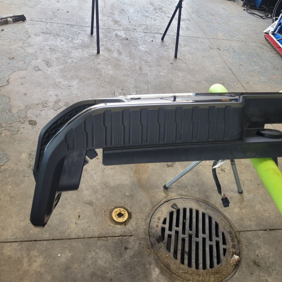 2022 SILVRDO15 BLACK W/PARK SENSORS SCRATCHES 28536 - image 10