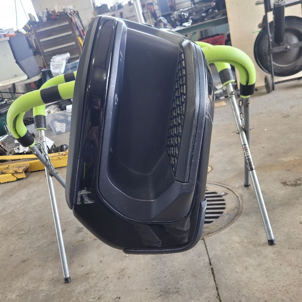 2022 SILVRDO15 BLACK W/PARK SENSORS SCRATCHES 28536 - image 15