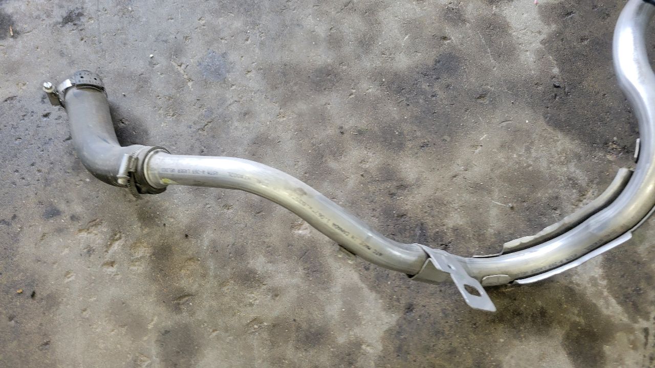 2020 CAMARO COUPE FUEL FILLER GAS NECK 84683317 28571 - image 4