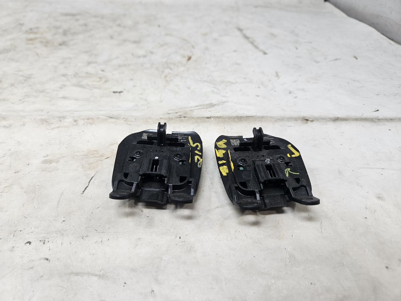 2020 SIERRA150 VOLUME & FAVORITE SWITCHES 13528614 28583 - image 4