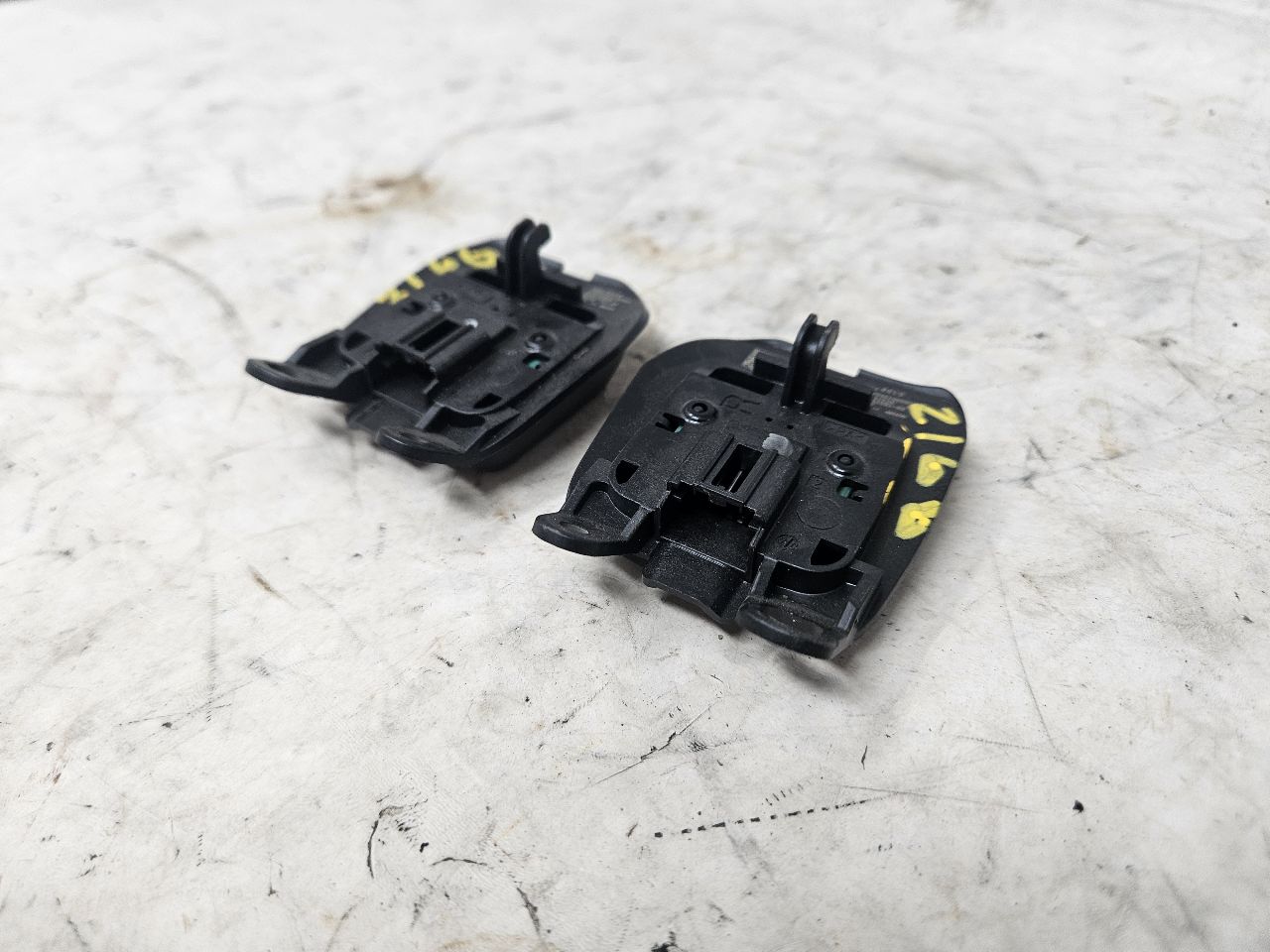 2020 SIERRA150 VOLUME & FAVORITE SWITCHES 13528614 28586 - image 8
