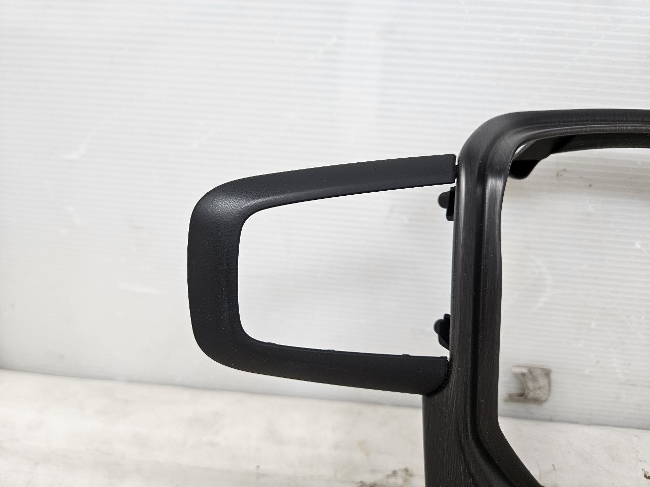 2021 SIERRA150 AT4 STEERING WHEEL APPLIQUE VULCAN 28593 - image 6