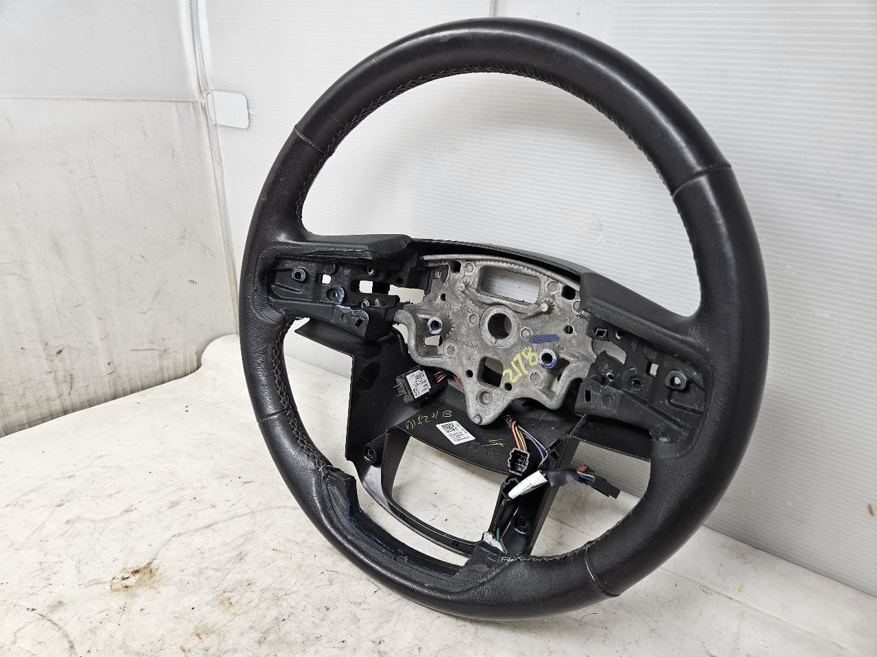 2020 SIERDEN15 DENALI BARE STEERING WHEEL HEATED 28596 - image 4
