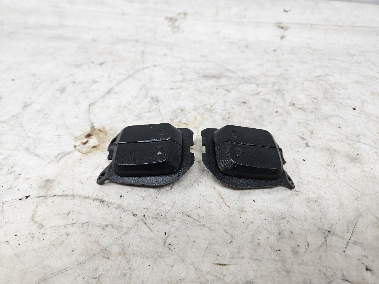 2019 SIERRA150 VOLUME & FAVORITE SWITCHES 13540147 28600 - image 1