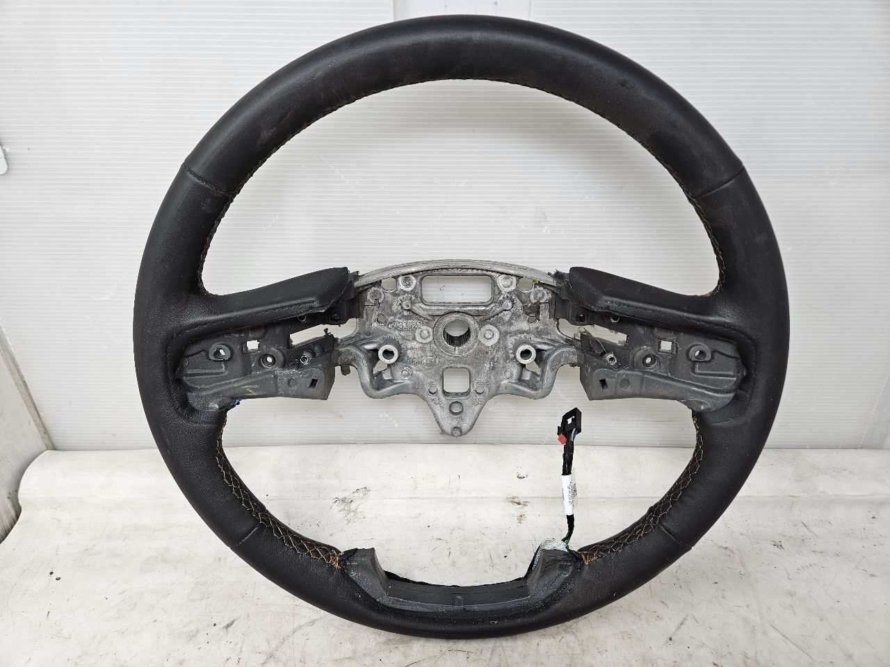 2019 SIERRA150 AT4 BARE STEERING WHEEL HEATED 28602 - image 6