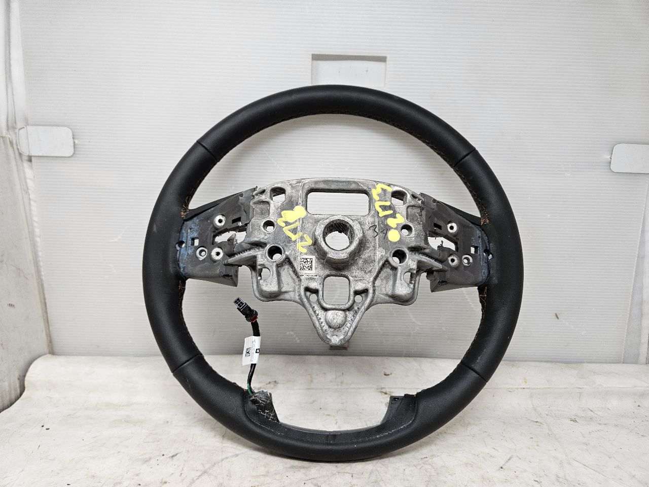 2019 SIERRA150 AT4 BARE STEERING WHEEL HEATED 28602 - image 8