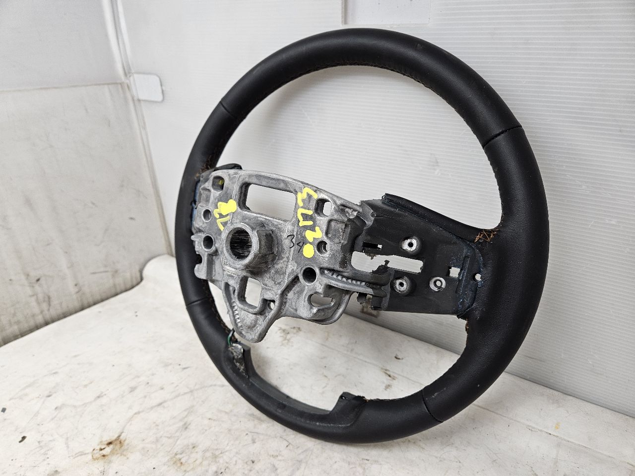 2019 SIERRA150 AT4 BARE STEERING WHEEL HEATED 28602 - image 10