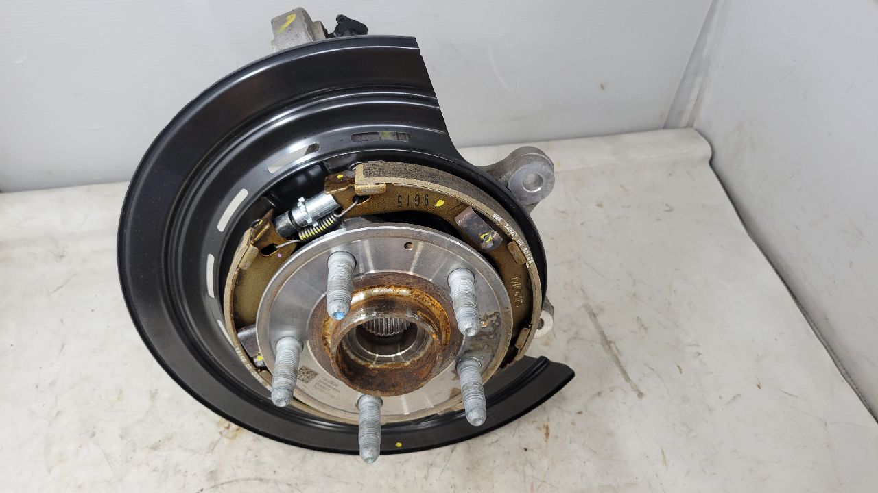 2020 CAMARO RH PASSENGER REAR SPINDLE SS 1LE 28634 - image 3