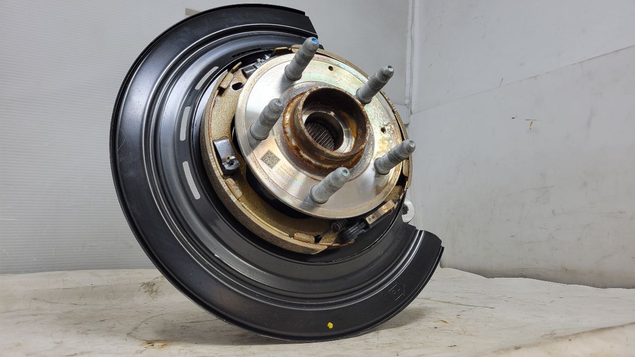 2020 CAMARO RH PASSENGER REAR SPINDLE SS 1LE 28634 - image 4
