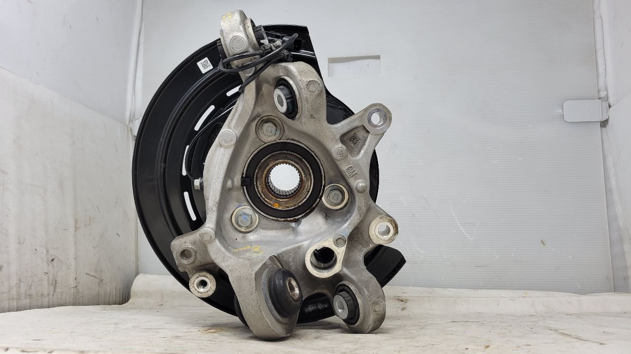2020 CAMARO LH DRIVER REAR SPINDLE SS 1LE 28635 - image 6