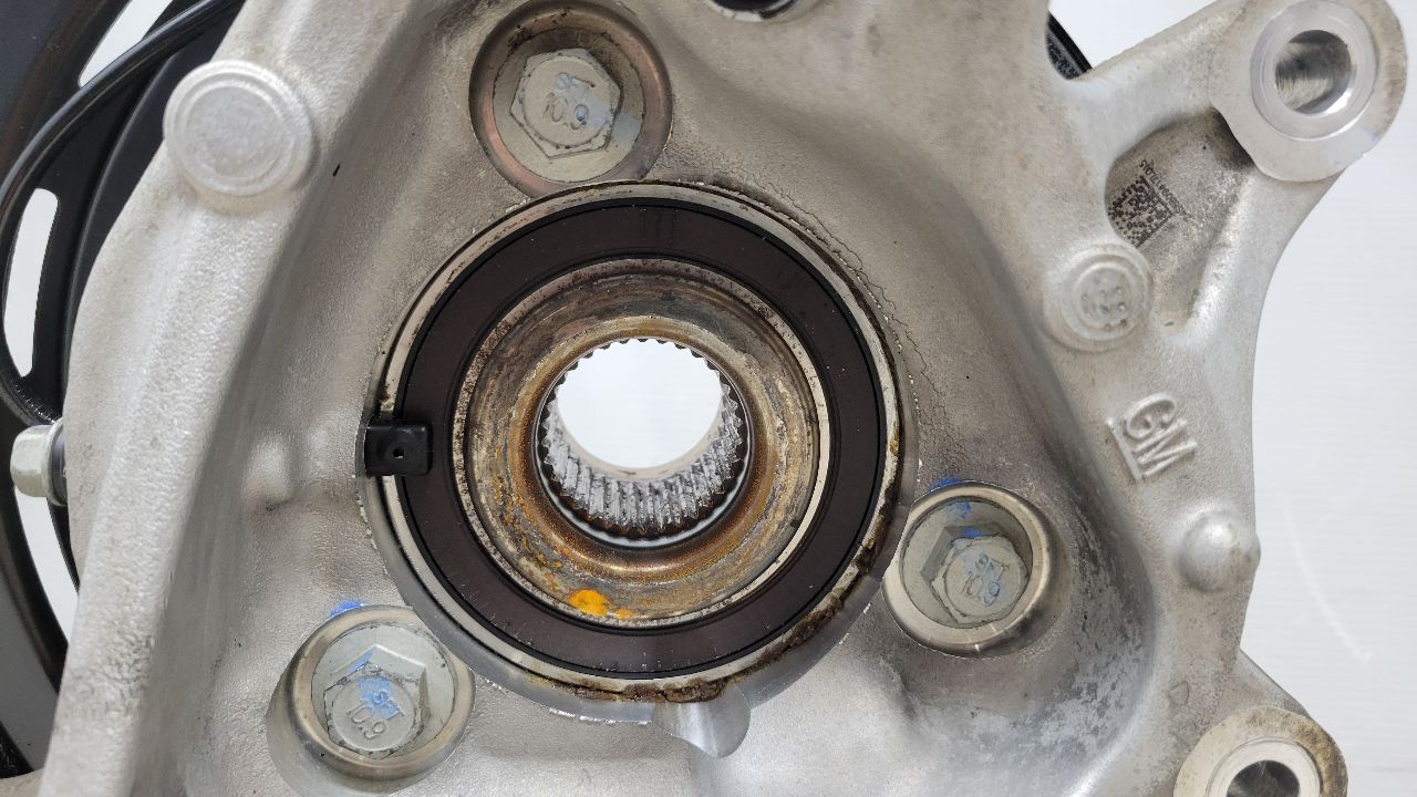 2020 CAMARO LH DRIVER REAR SPINDLE SS 1LE 28635 - image 7