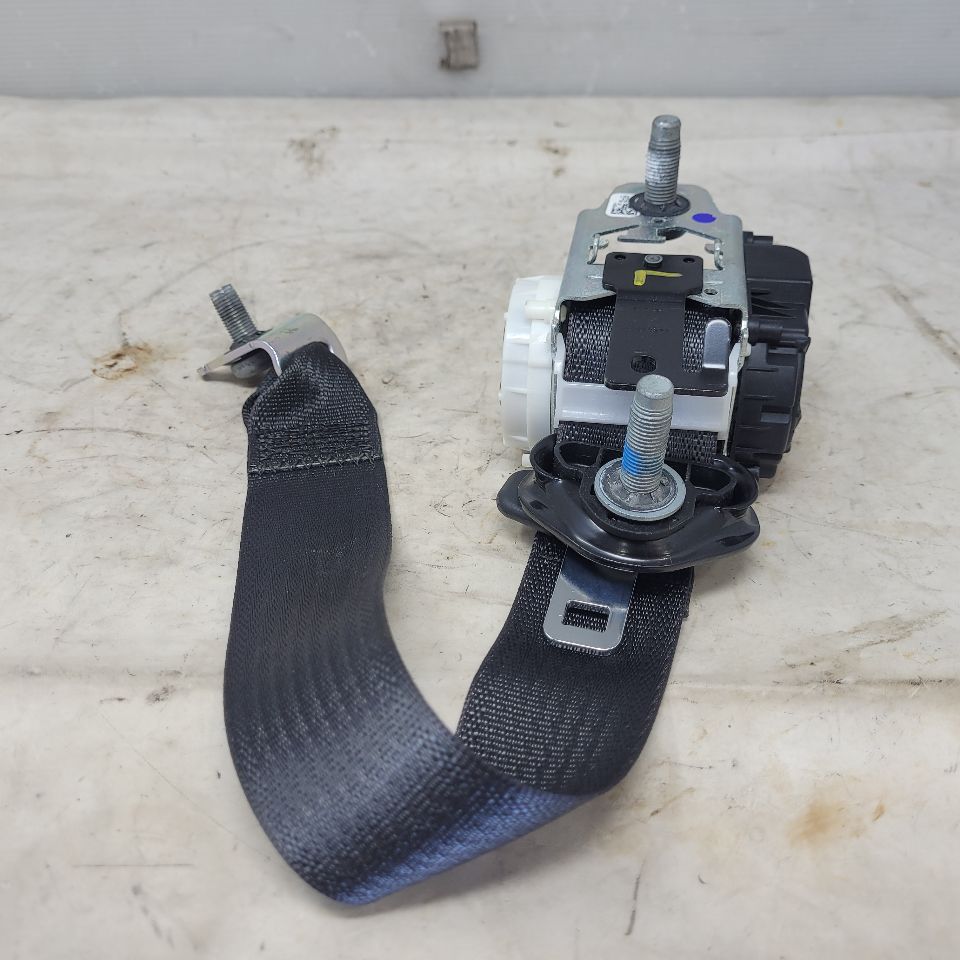2020 CAMARO LH DRIVER REAR SEAT BELT RETRACTOR 28646 - image 5